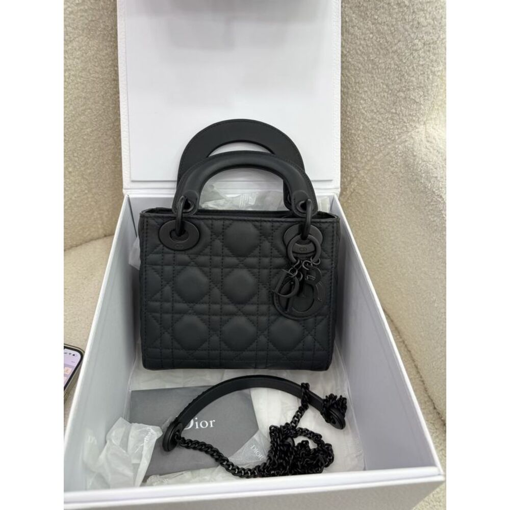 Dior Women Pre-Loved Bag Very Good Condition